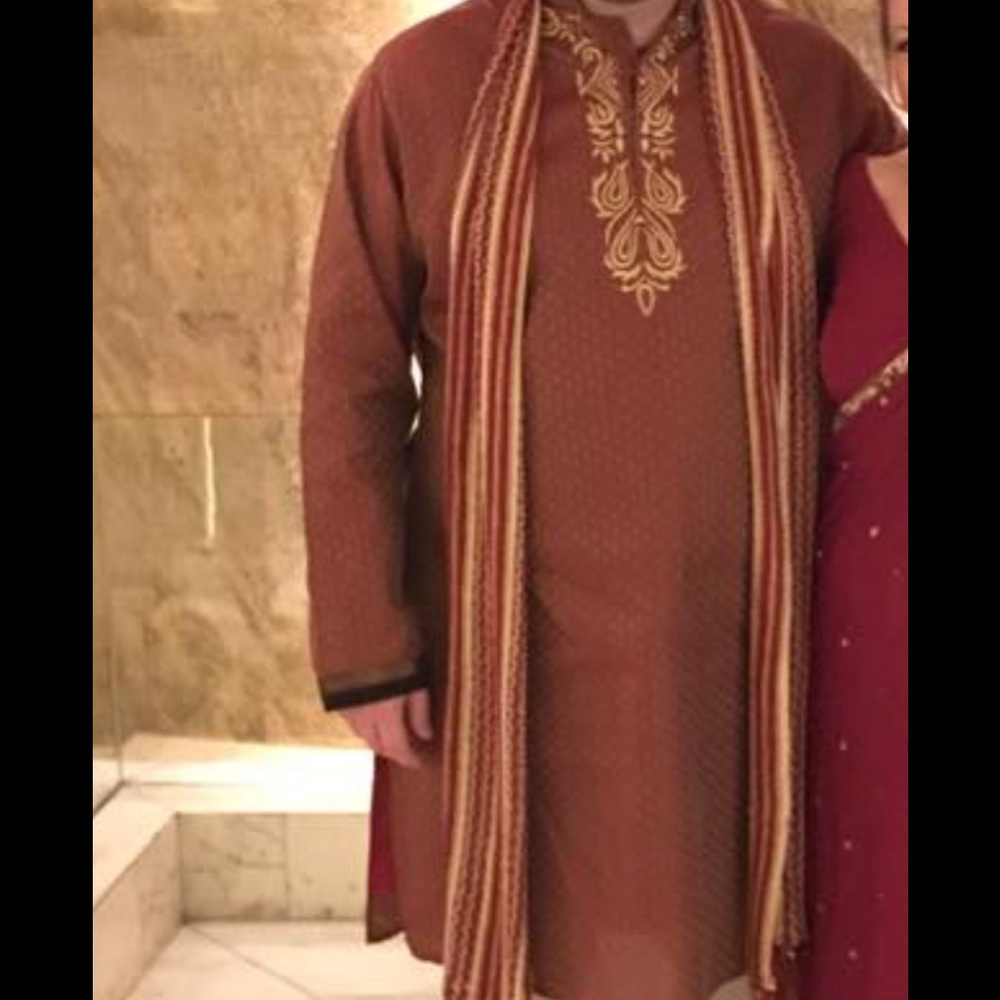 Men’s Indian Kurta with scarf